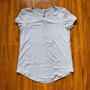 Lululemon T-Shirt